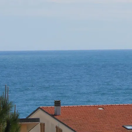 A Casa Tua - Trilocale A 100 Mt Mare *
